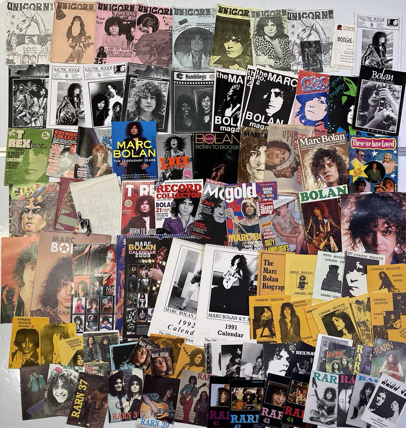 Lot 323 - MARC BOLAN / T.REX - FAN CLUB MAGAZINES AND BOOKS.