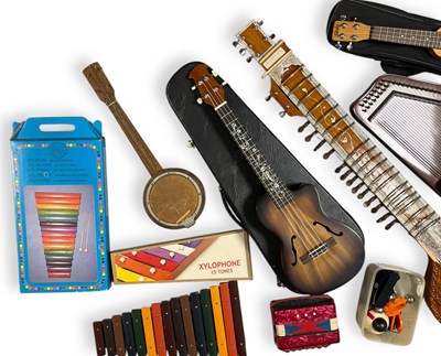 Lot 44 - MIXED MUSICAL INSTRUMENTS.