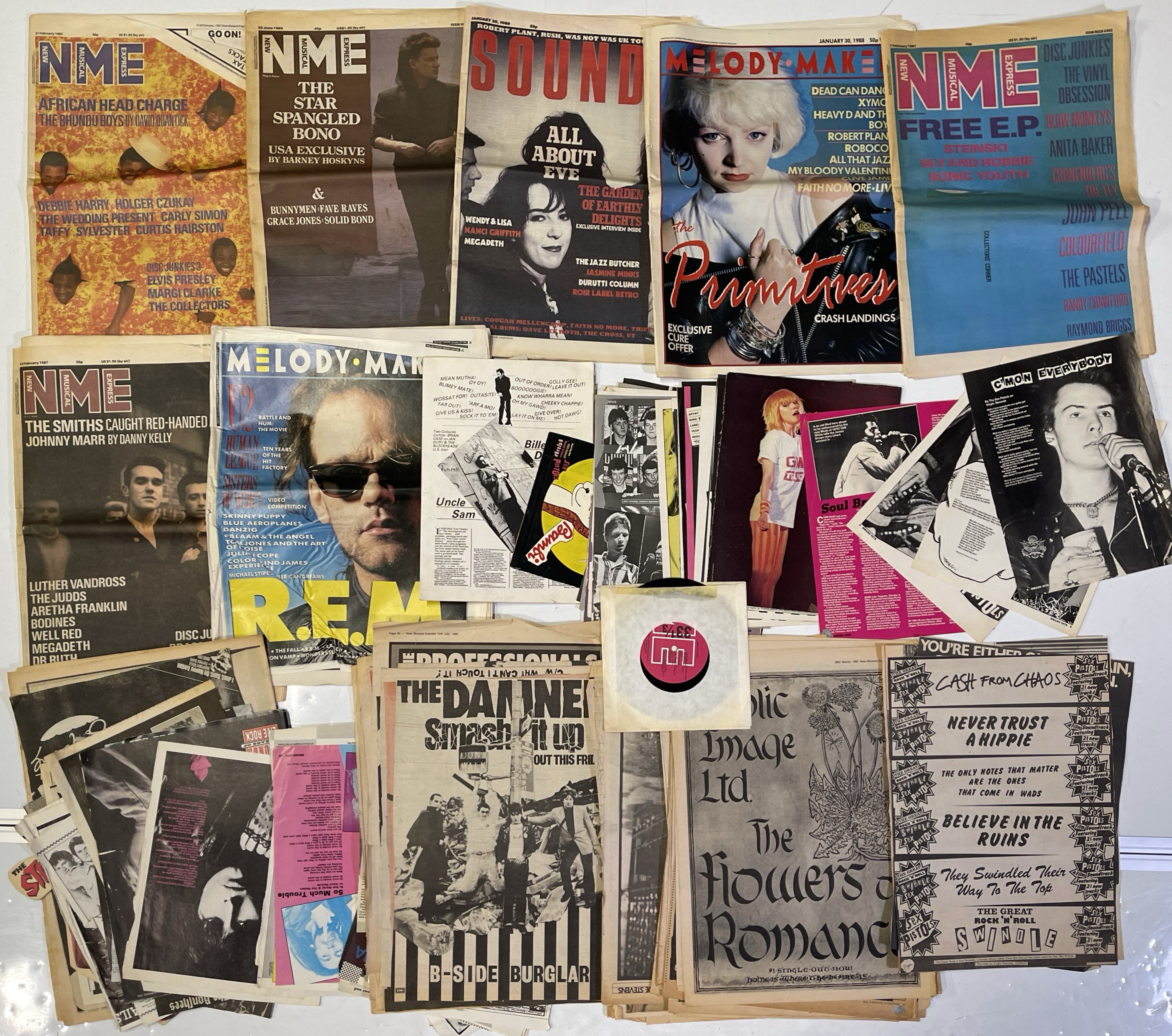 Lot 70 - PUNK / INDIE - MEMORABILIA AND POSTER