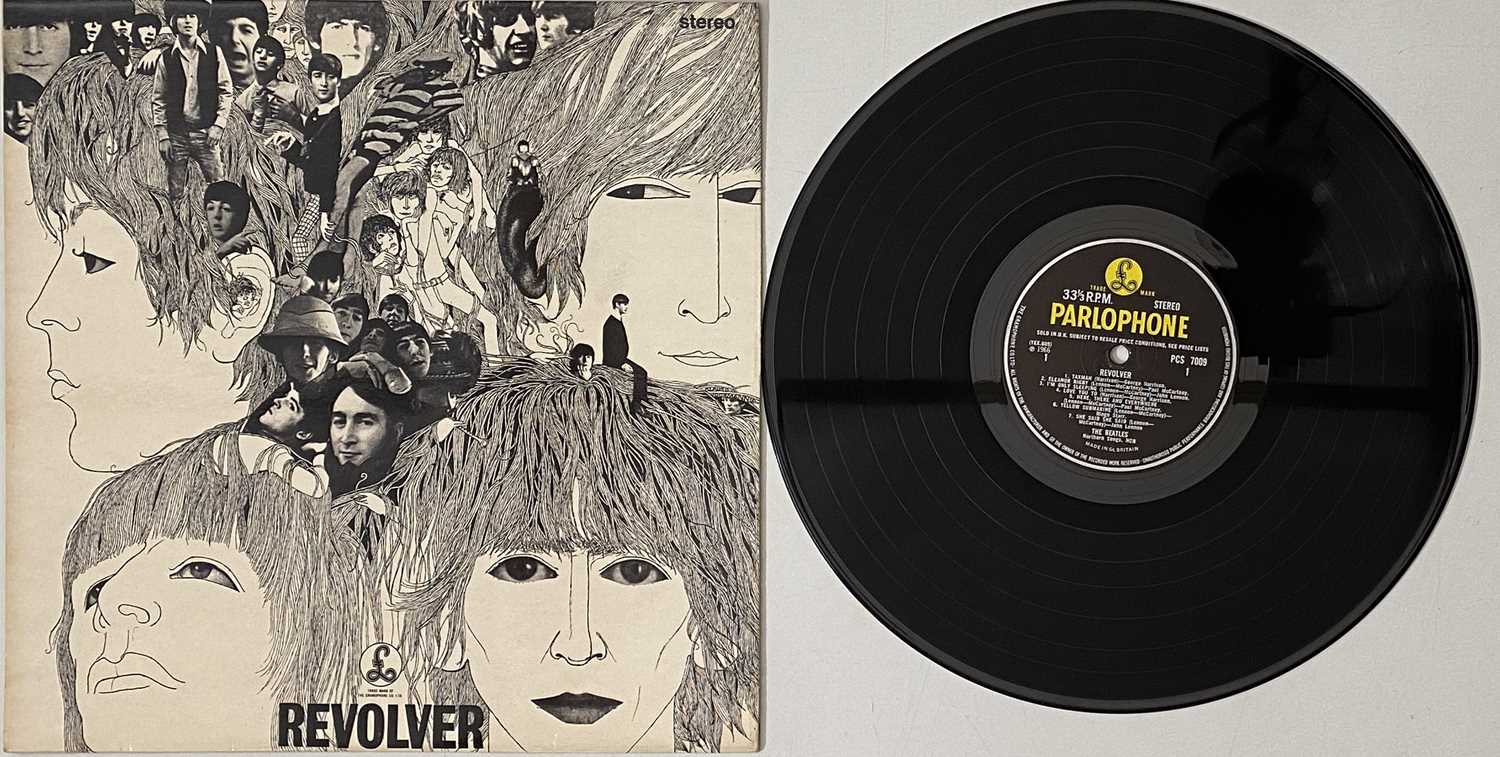 Lot 34 - THE BEATLES - REVOLVER LP (ORIGINAL UK STEREO COPY - PCS 7009)