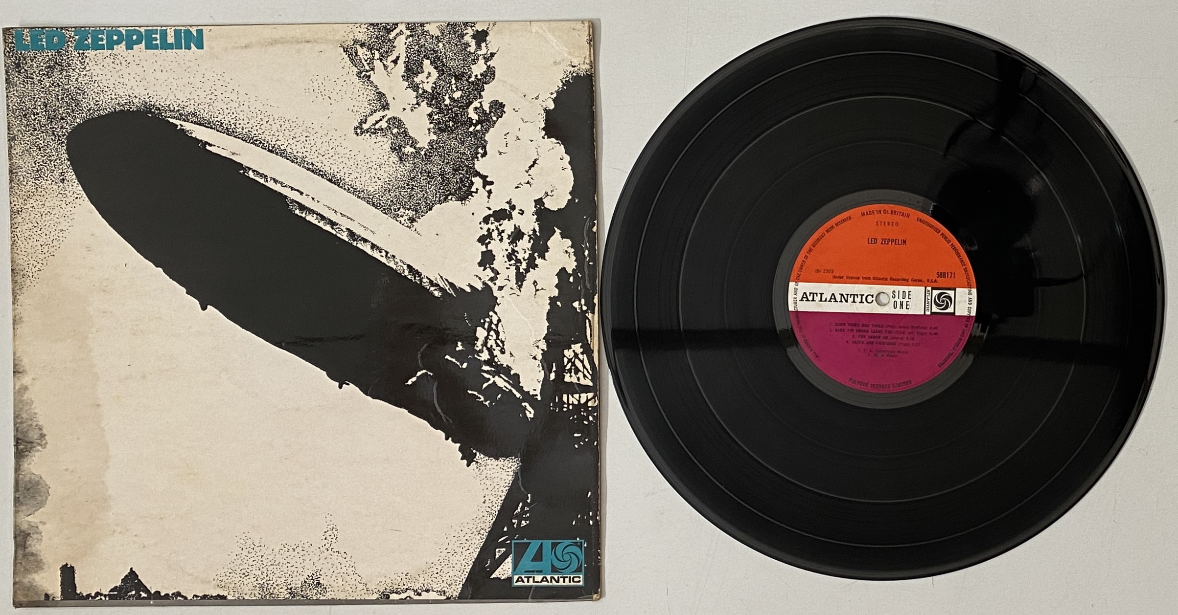 Lot 98 - LED ZEPPELIN - LED ZEPPELIN LP (COMPLETE 1ST