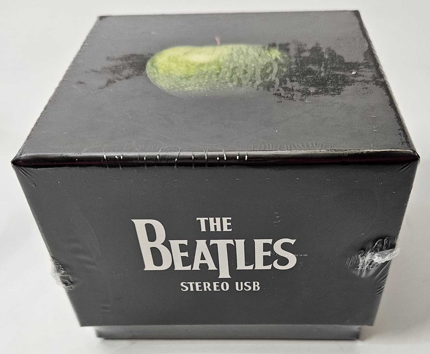 Lot 224 - THE BEATLES - THE REMASTERED STUDIO