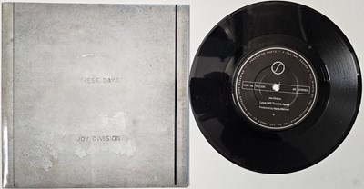 Lot 17 - JOY DIVISION - 7" PACK (INC RARITIES)