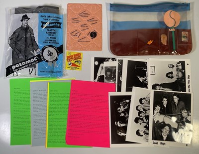 Lot 310 - SIRE RECORDS - ORIGINAL 1978 PROMOTIONAL WALLET - FLAMIN' GROOVIES / TALKING HEADS AND MORE.