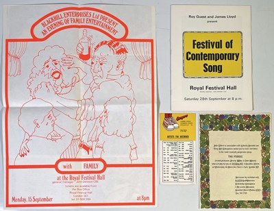 Lot 351 - COLLECTABLE 1970S PROGRAMMES / HANDBILLS - FAMILY.