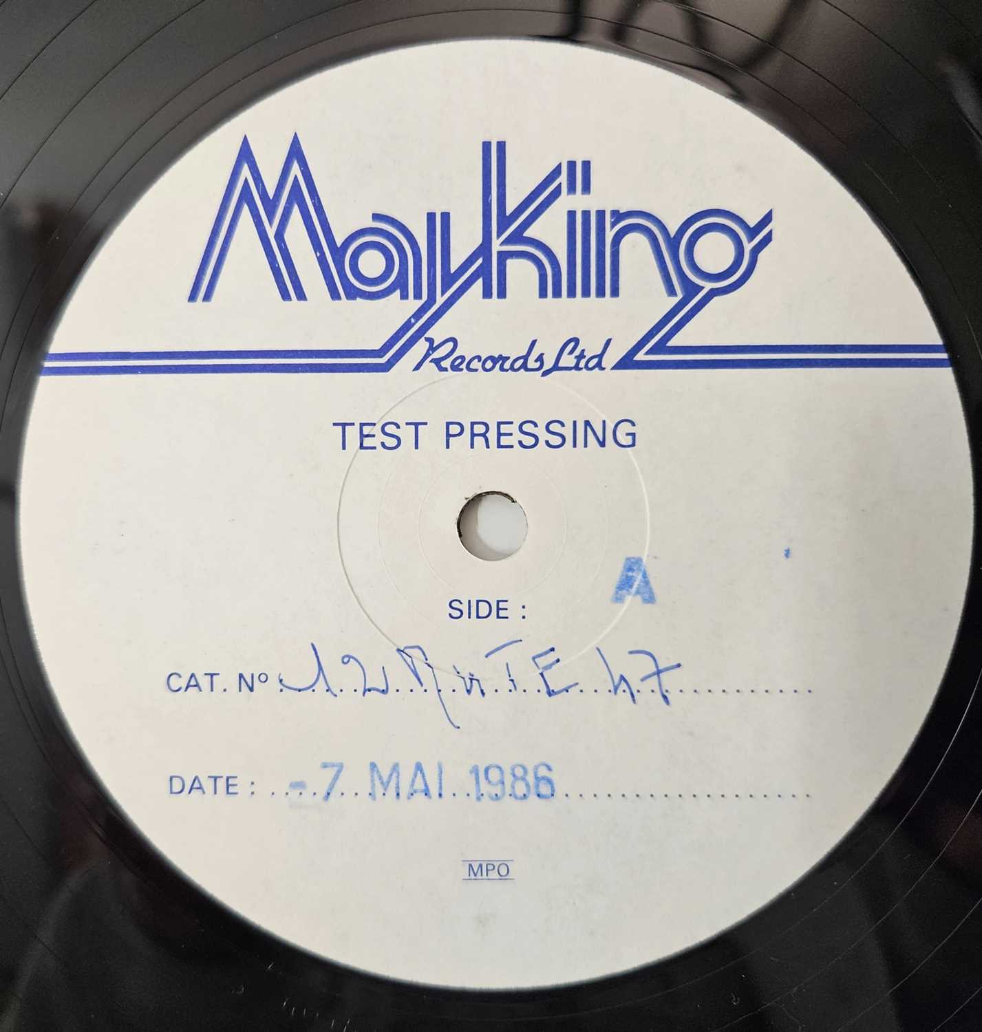 Lot 259 - NICK CAVE & THE BAD SEEDS - THE SINGER LP (12 MUTE 47 - UK TEST PRESSING)