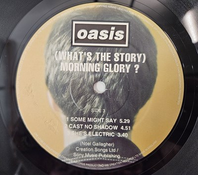 Lot 14 - OASIS - (WHAT'S THE STORY) MORNING GLORY LP (UK ORIGINAL - DAMONT - CRE LP 189)