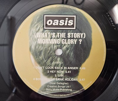Lot 14 - OASIS - (WHAT'S THE STORY) MORNING GLORY LP (UK ORIGINAL - DAMONT - CRE LP 189)