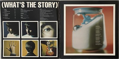 Lot 14 - OASIS - (WHAT'S THE STORY) MORNING GLORY LP (UK ORIGINAL - DAMONT - CRE LP 189)