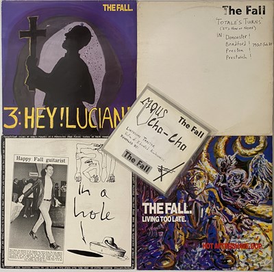 Lot 17 - THE FALL - LP/ 12"/ 10"/ 7" PACK