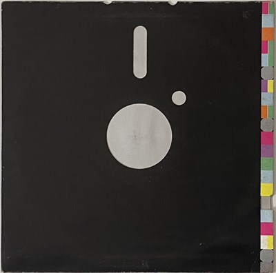 Lot 18 - JOY DIVISION/ NEW ORDER - LP/ 12" PACK