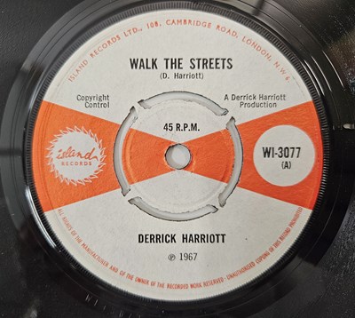 Lot 135 - DERRICK HARRIOTT/ BOBBY ELLIS - WALK THE STREETS/ STEP SOFTLY 7" (UK ORIGINAL - ISLAND RECORDS - WI-3077)