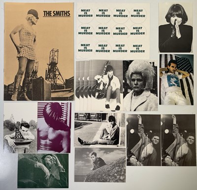 Lot 175 - THE SMITHS - 1985 US TOUR BOOKLET / MIM STICKERS / POSTCARDS.