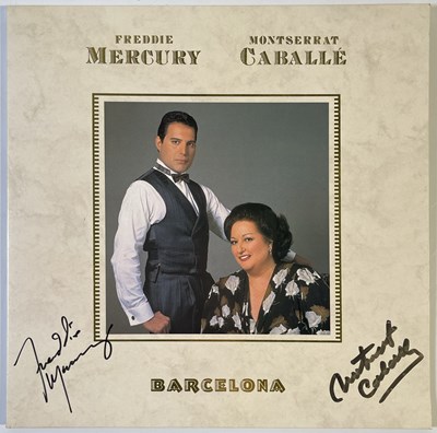 Lot 427 - QUEEN - FREDDIE MERCURY SIGNED LP.