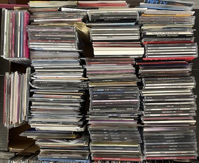 Lot 53 - POP / ROCK / MIXED - CD SINGLES / CD COLLECTION