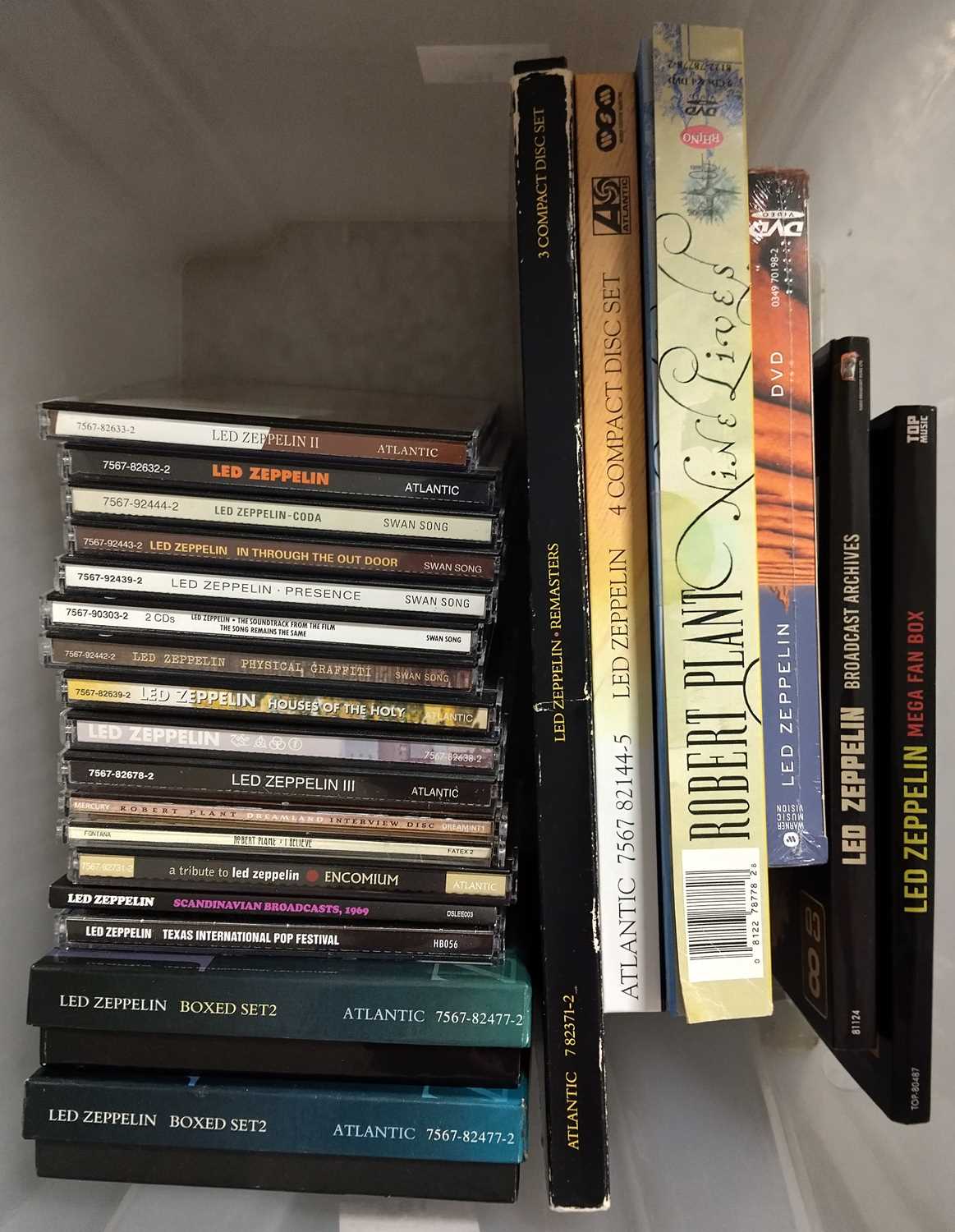 Lot 81 - LED ZEPPELIN AND RELATED CD COLLECTION