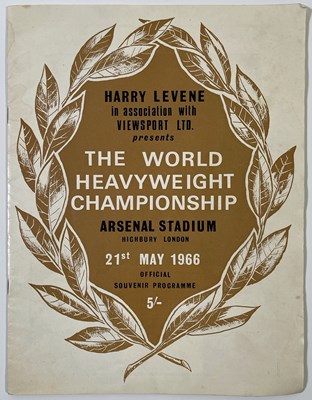 Lot 419 - BOXING - MUHAMMAD ALI 1966 WORLD HEAVYWEIGHT FIGHT PROGRAMME.
