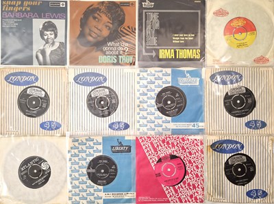 Lot 454 - SOUL - FEMALES - 7" COLLECTION