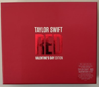 Lot 139 - TAYLOR SWIFT - RED (VALENTINE'S DAY LIMITED EDITION SOUTH KOREAN BOX SET