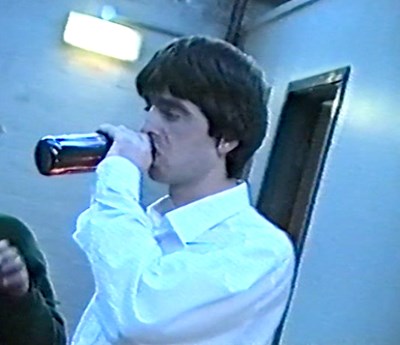 Lot 74 - OASIS - UNSEEN FILM FOOTAGE FROM TRAMWAY GLASGOW 1994 SOLD WITH COPYRIGHT.