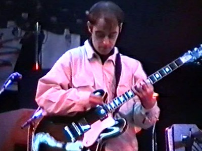 Lot 74 - OASIS - UNSEEN FILM FOOTAGE FROM TRAMWAY GLASGOW 1994 SOLD WITH COPYRIGHT.