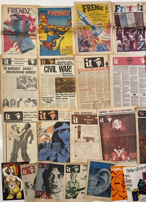 Lot 130 - COUNTERCULTURE AND ALTERNATIVE MAGAZINE COLLECTION INC BITMAN / DAILY PLANET.