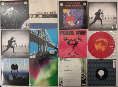 Lot 716 - PEARL JAM 7" AND MEMORABILIA COLLECTION