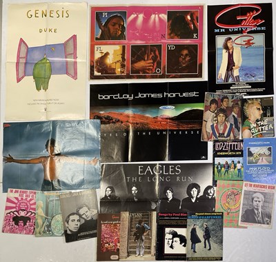 Lot 102 - MAGAZINE/SONGBOOK/SHEET MUSIC AND CONCERT PROGRAMME COLLECTION.