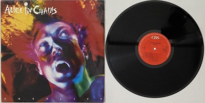 Lot 933 - ALICE IN CHAINS - FACELIFT LP (UK ORIGINAL - CBS - 467201 1)