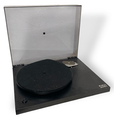Lot 30 - REGA PLANAR 3 TURNTABLE - BLACK