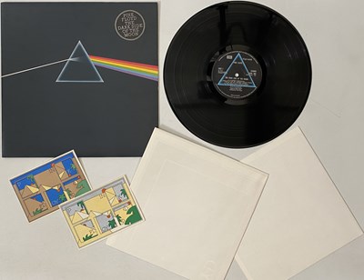 Lot 939 - PINK FLOYD - THE DARK SIDE OF THE MOON LP (UK COMPLETE 2ND PRESS - HARVEST - SHVL 804)