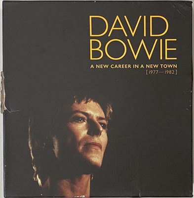 Lot 1062 - DAVID BOWIE COLLECTABLE BOXSET PACK