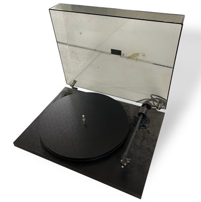 Lot 60 - PRO-JECT PRIMARY E TURNTABLE - BLACK.