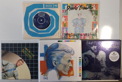 Lot 976 - DAVID BOWIE - MODERN/ REISSUE 7" PACK (INC BOX SETS)