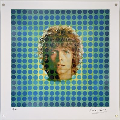 Lot 584 - DAVID BOWIE - VERNON DEWHURST LIMITED EDITION SIGNED 'SPACE ODDITY' PRINT.