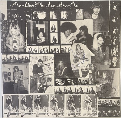 Lot 344 - MOTORHEAD - FULLY SIGNED INNER SLEEVE FOR THE DEBUT LP.