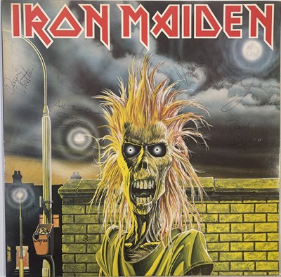 Lot 345 - IRON MAIDEN - FULLY SIGNED LP.