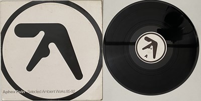Lot 892 - APHEX TWIN - SELECTED AMBIENT WORKS 85-92 LP (AMB LP 3922 - ORIGINAL RECORD / 2ND SLEEVE)