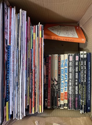 Lot 165 - THE BEATLES - LARGE COLLECTION OF ORIGINAL BOOKS AND MAGAZINES.