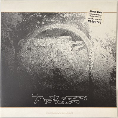Lot 291 - APHEX TWIN - SELECTED AMBIENT WORKS VOLUME II LP (WARPLP21LTD - UK BROWN VINYL ORIGINAL)