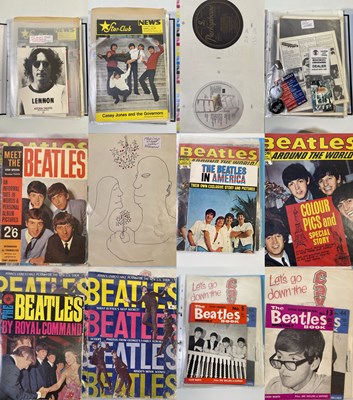 Lot 152 - THE BEATLES - MEMORABILIA / CUTTINGS / PROGRAMMES ETC.
