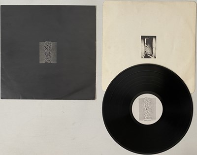 Lot 391 - JOY DIVISION - UNKNOWN PLEASURES LP (ORIGINAL UK 'TRANSLUCENT RED' COPY - FACT 10)