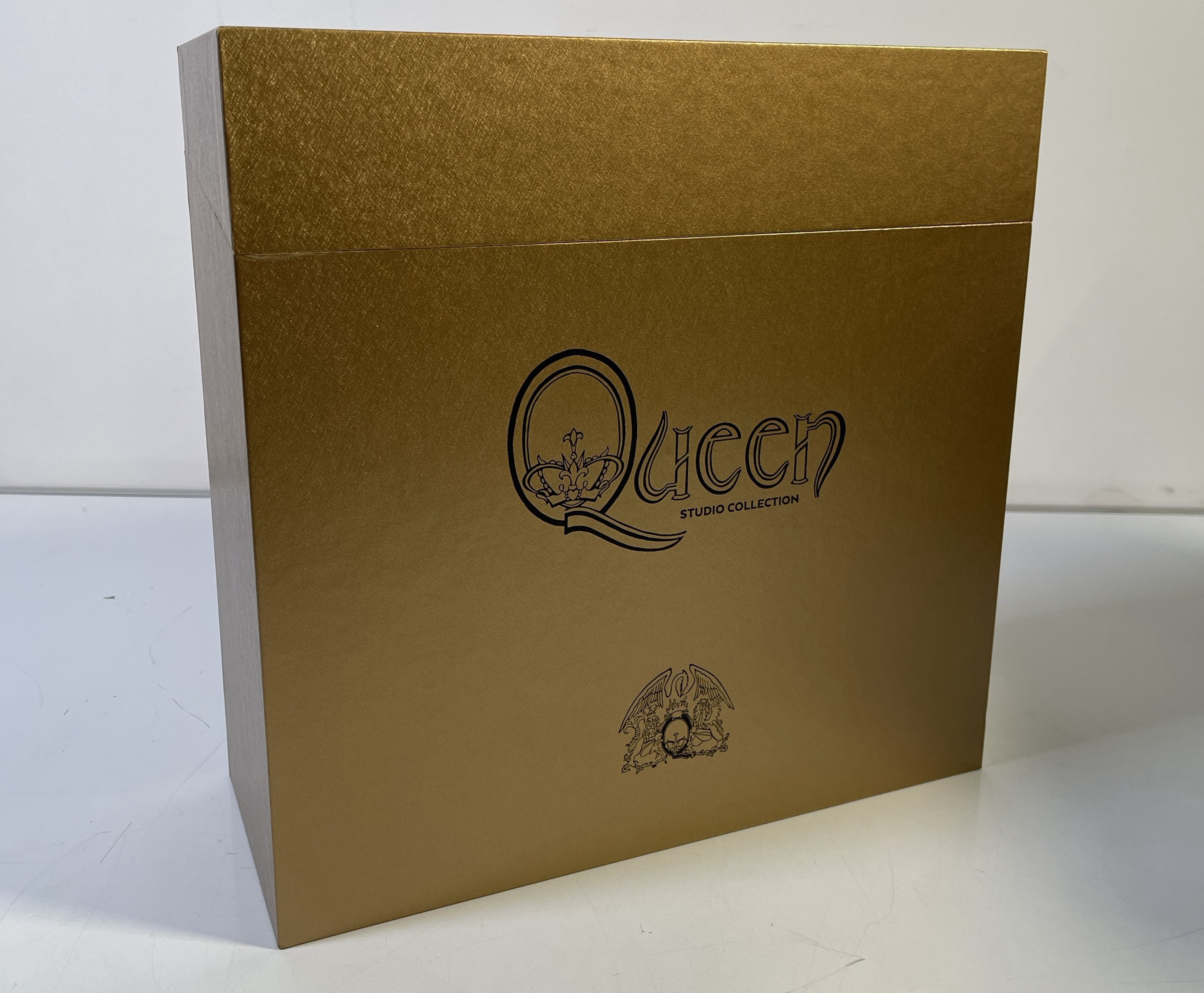 Lot 433 - QUEEN - STUDIO COLLECTION LP BOX SET (15