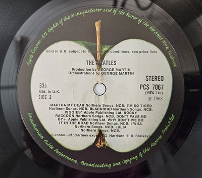 Lot 13 - THE BEATLES - WHITE ALBUM LP (ORIGINAL UK STEREO COPY - PCS 7067/8)