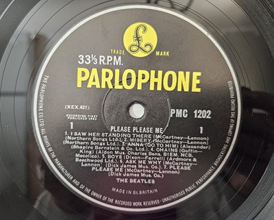 Lot 22 - THE BEATLES - PLEASE PLEASE ME LP (PMC 1202 - MONO 5TH PRESSING - Ex+/Ex+)
