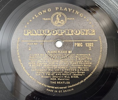 Lot 25 - THE BEATLES - PLEASE PLEASE ME LP (2ND UK BLACK & GOLD MONO COPY - PMC 1202)