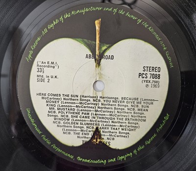 Lot 46 - THE BEATLES - ABBEY ROAD LP (UK STEREO - MISALIGNED APPLE SLEEVE - PCS 7088)