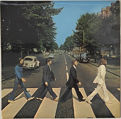 Lot 46 - THE BEATLES - ABBEY ROAD LP (UK STEREO - MISALIGNED APPLE SLEEVE - PCS 7088)