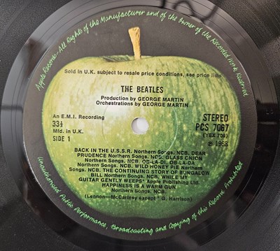 Lot 36 - THE BEATLES - WHITE ALBUM LP (EARLY UK STEREO COPY - PCS 7067/8 - VG+/VG+/Ex - FOUR SPACERS)