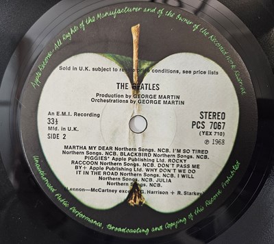 Lot 36 - THE BEATLES - WHITE ALBUM LP (EARLY UK STEREO COPY - PCS 7067/8 - VG+/VG+/Ex - FOUR SPACERS)